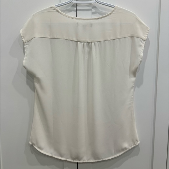 Banana Republic Blouse - Picture 2 of 3